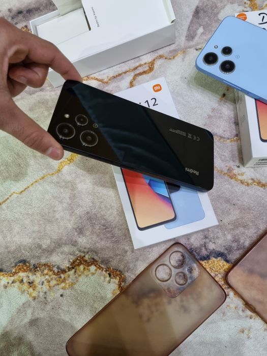 Redmi 12 telefoane sunt in stare perfectă 100%