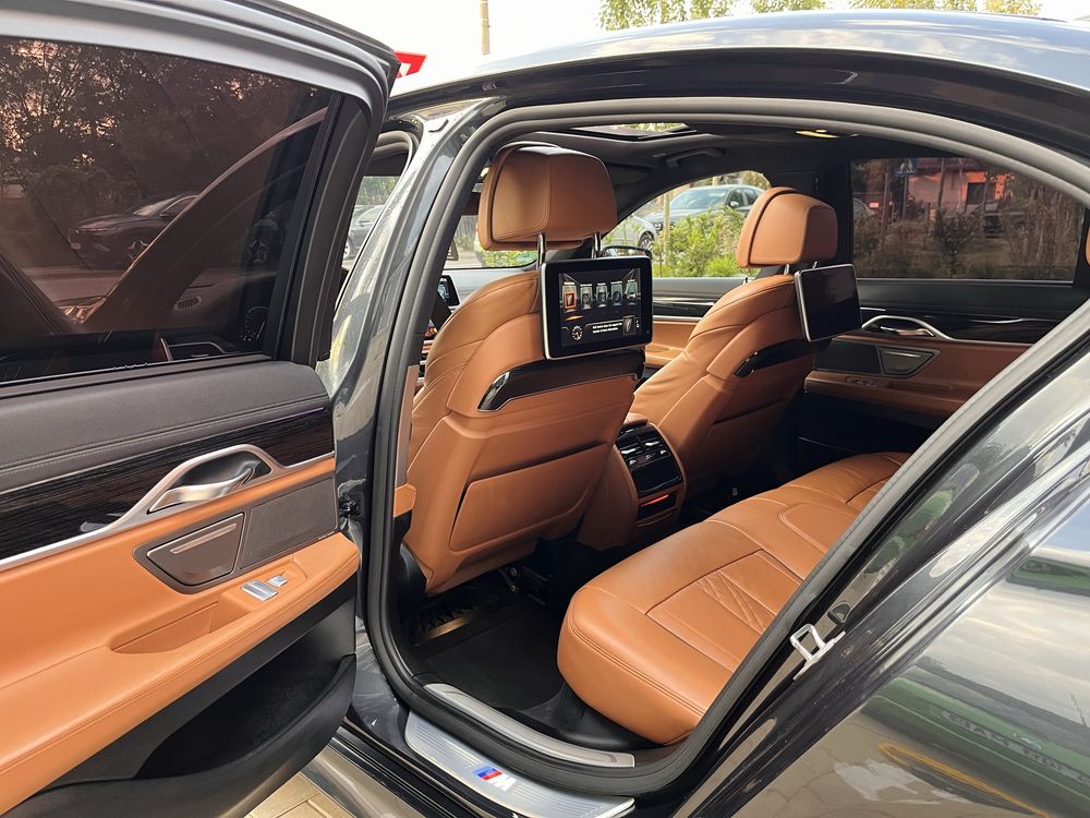 Vând bmw seria 740
