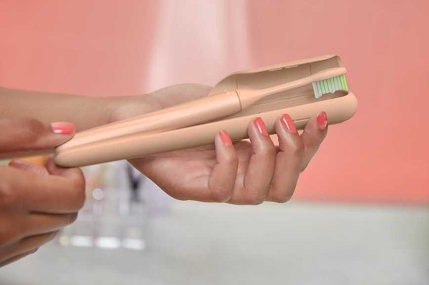 Електрическа четка за зъби Philips One с USB зареждане