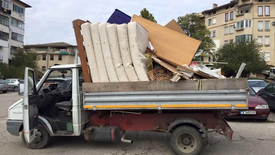 Траснпортни услуги, изхвърляне на стари вещи, хамалски услуги