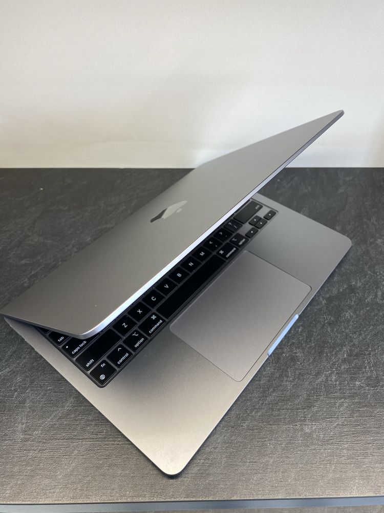 Macbook air 2 8/256 gray 98%  143ta sikl