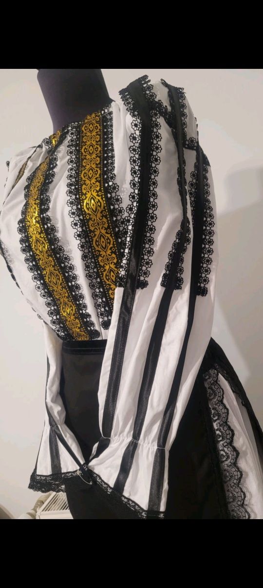 Costum popular nou