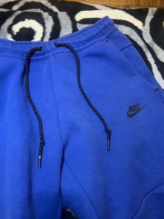 Pantaloni nike tech pentru barbati