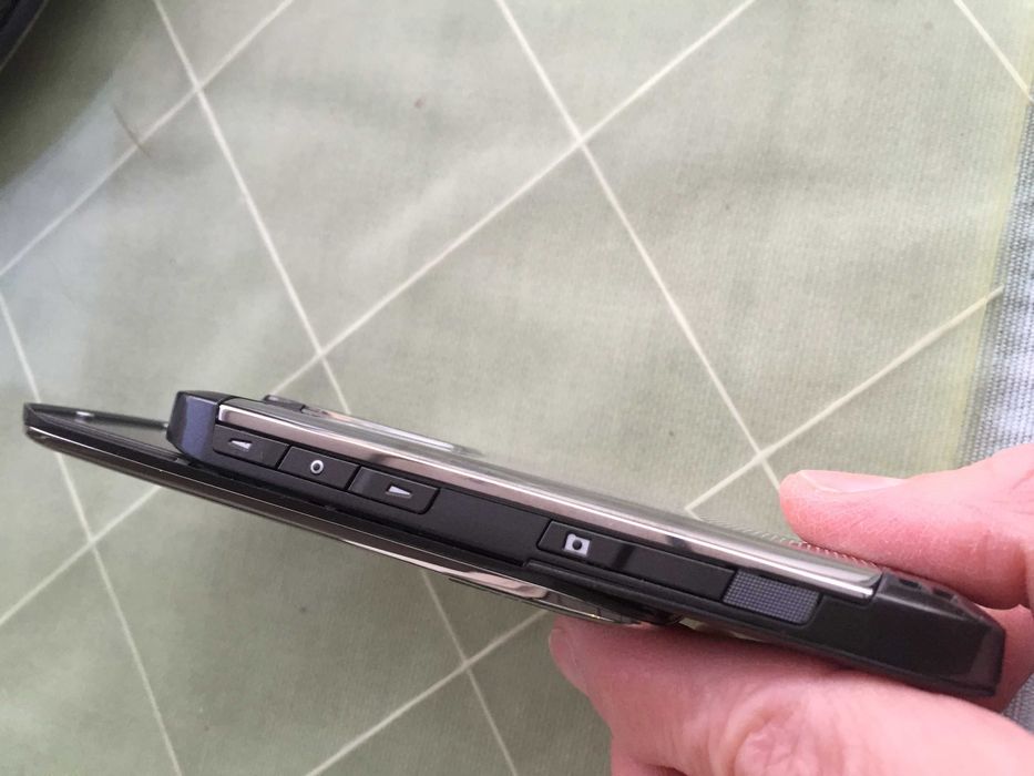 мобилен телефон NOKIA  Е66, Eseries, чисто нов, със слушалки и зарядно