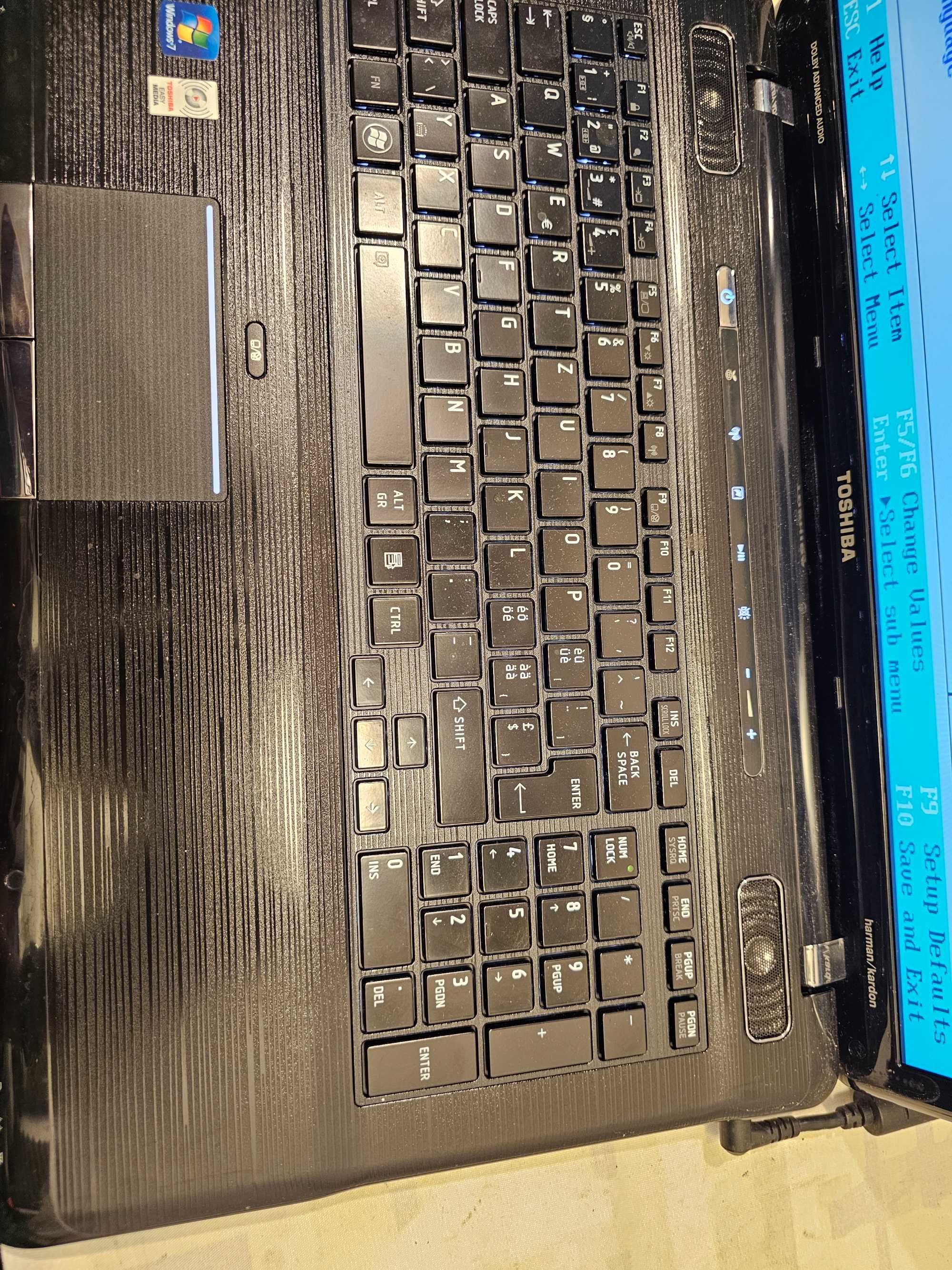 Laptop "17 Toshiba Satellite P770-11N I7-2630QM defect