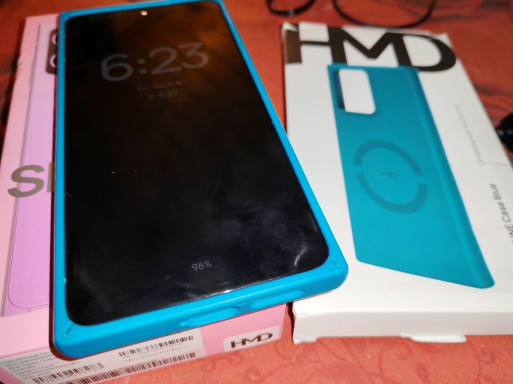 HMD Skyline Cyian color, 12gb Ram, and 256gbROM!