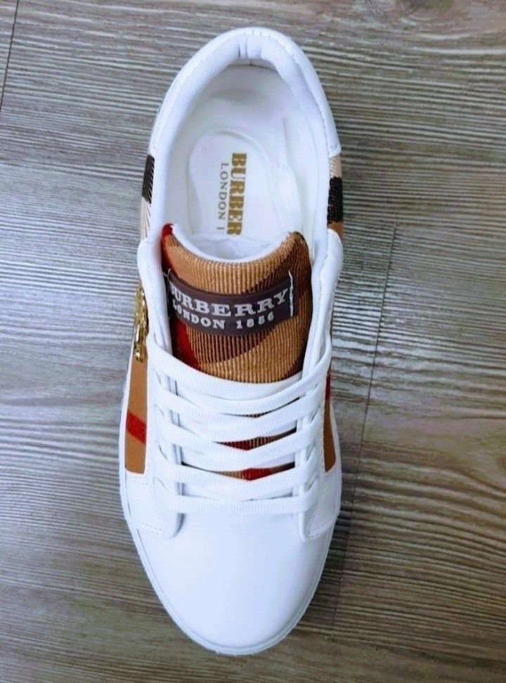 Adidasi dama super model import Italia, saculet, etichetă