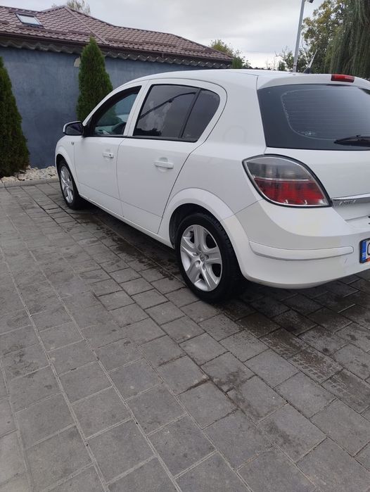 Vând Opel Astra 2009