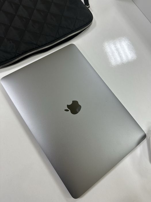 Macbook Pro 13 inch M1 2020