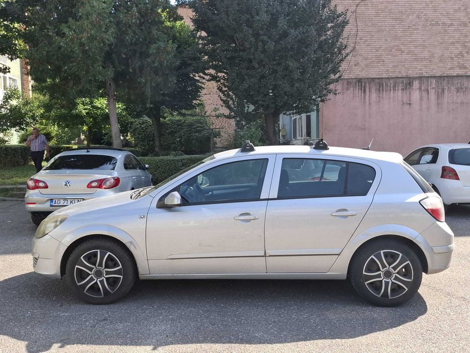 Vând Opel astra h