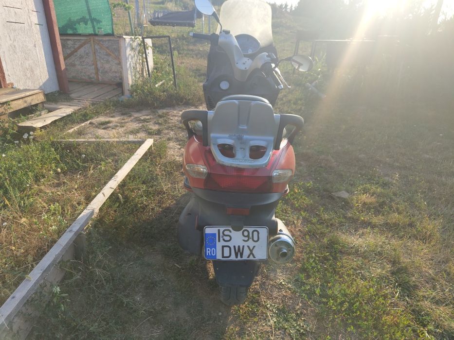 Vând/schimb scuter Kymco Grand Dink 125 - permis cat B