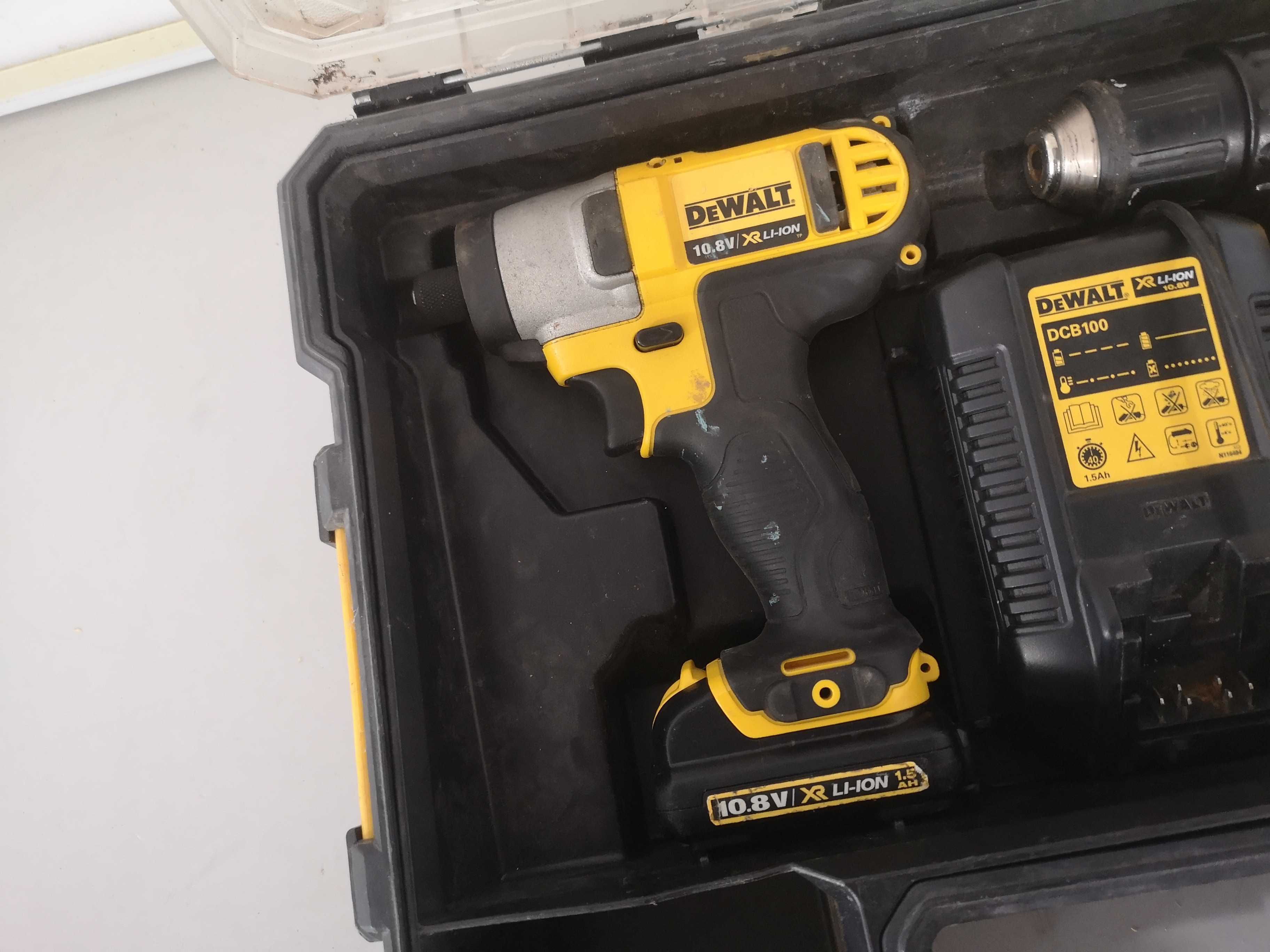 Винтоверт/Импактор - Dewalt 10.8V li ion
