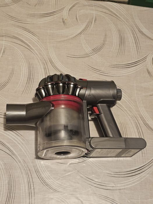 Aspirator Dyson v8 pentru piese