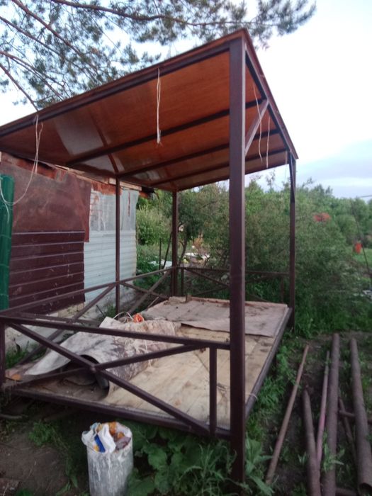 Продам бисетку с тапчаном