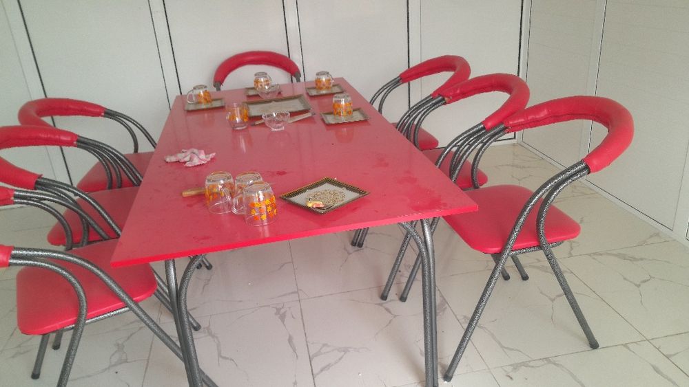 Stol stul 8talik yangi ishlatilmagan