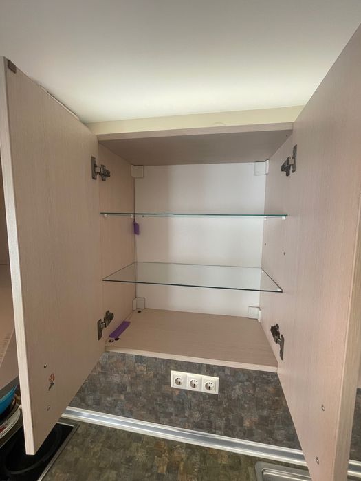 Кухня 4м с островче и уреди Electrolux – много добро състояние – Варна