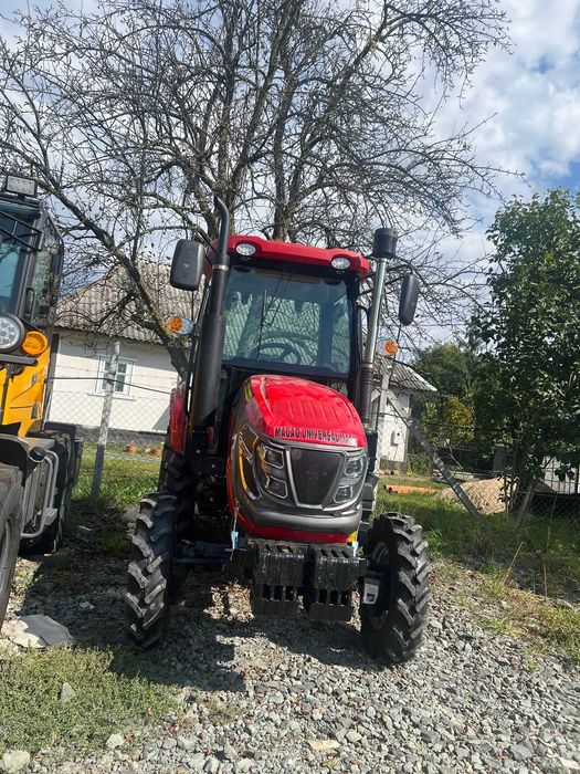 Tractor Macao U400