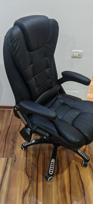 Scaun de birou cu masaj negru