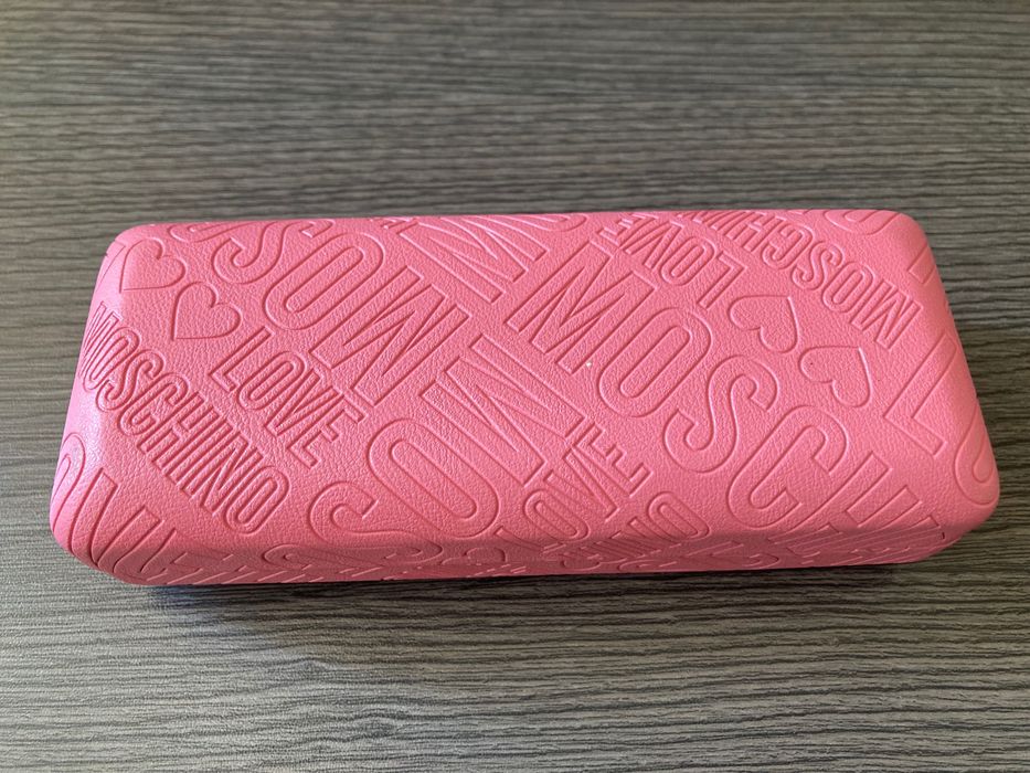 Слънчеви очила Moschino