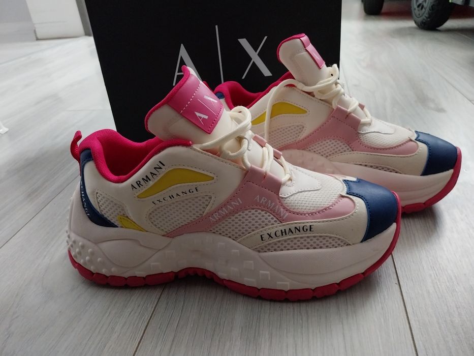 Adidasi dama Armani