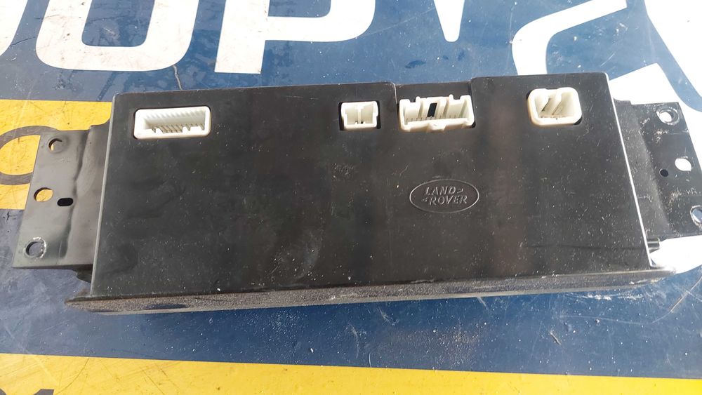 Панел за климатроник за land rover discovery III - 2.7 - 190к.с - 3522