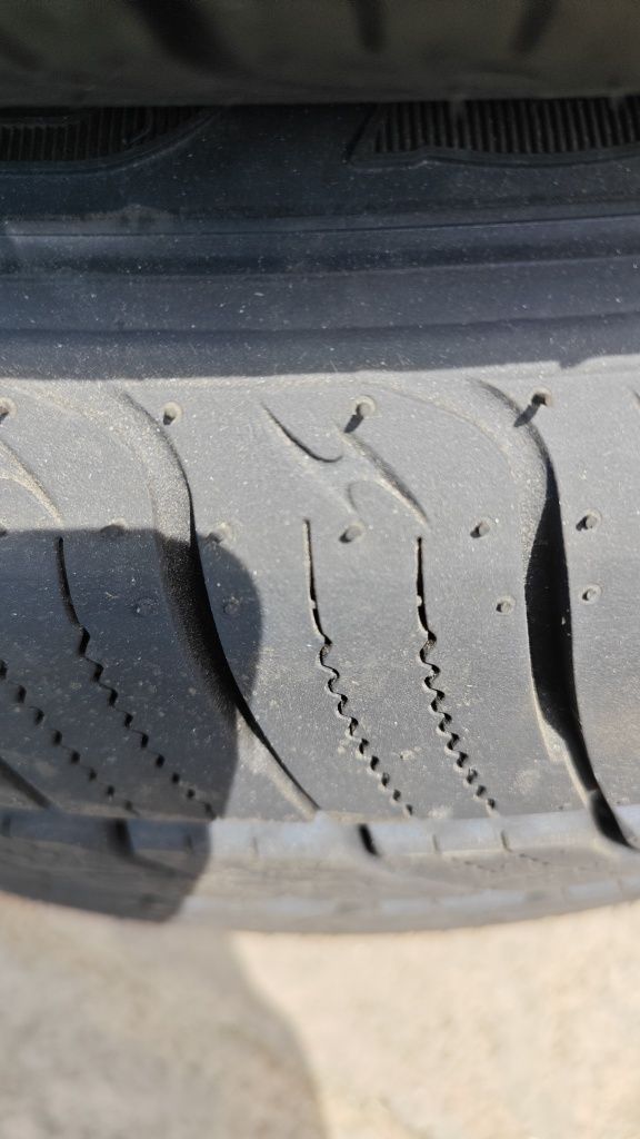 Шины летние 275/45 r20 (275/45/20) Новые. Ошибся с размером.