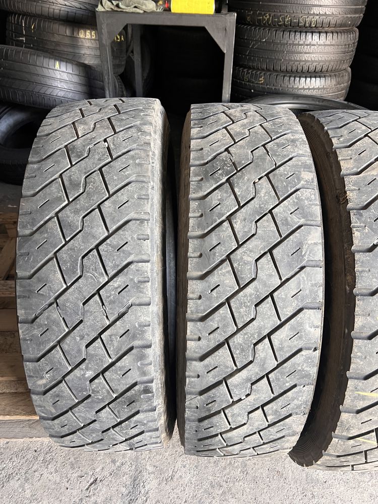 4 anvelope camion 265/70/19.5 , Continental !