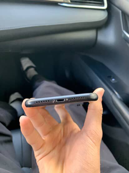 Продаеться айфон XR 64 gb