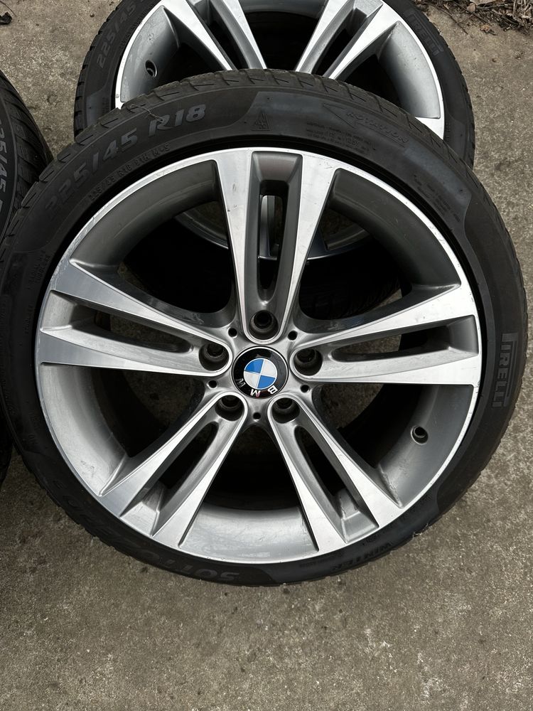 Vand jante pe 18 cu anvelope pirelli iarna 225-45-18