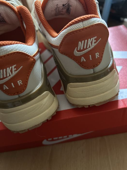 Nike Air Max 90 Futura – ca noi, mărimea 35.5, purtați doar în casă