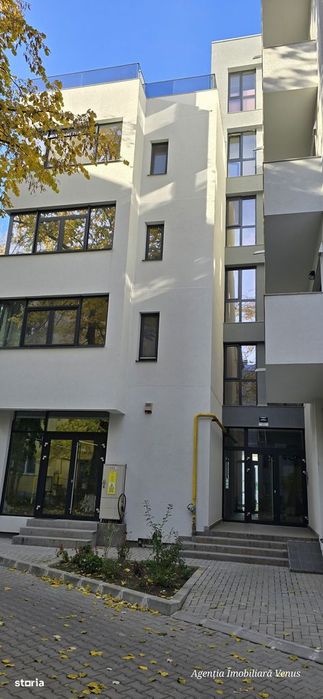 Apartament 2 camere bloc nou cu boxa si loc de parcare proprietate