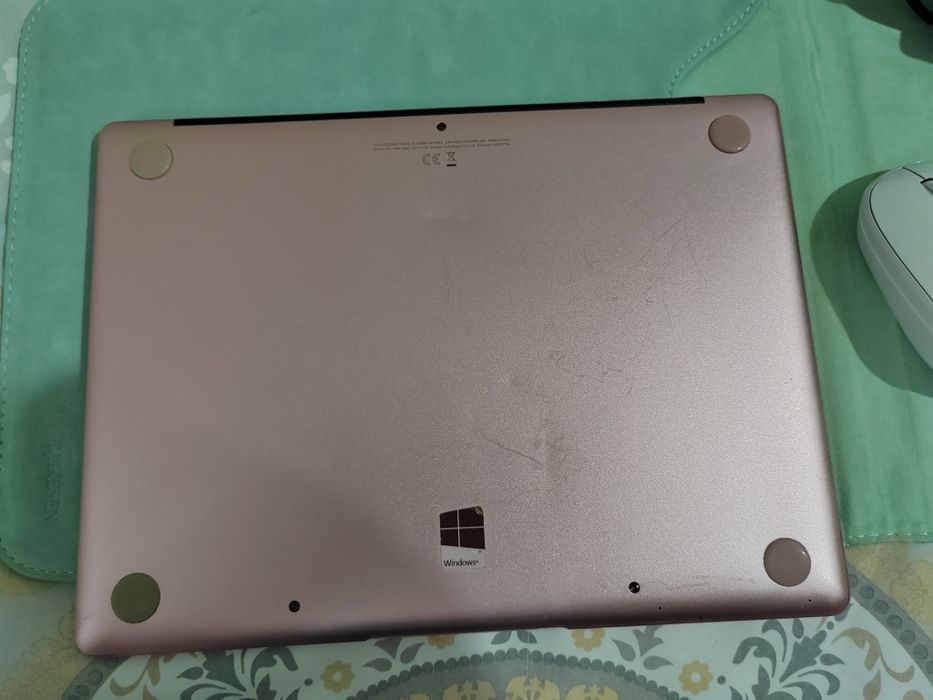 Laptop Huawei MateBook 13 WT-W09 i5 / 8GB / SSD / mouse + husă