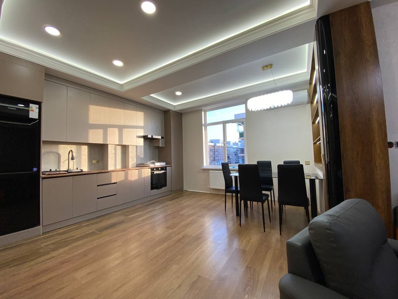 Продам 3/8/15 Паркентская новостройка