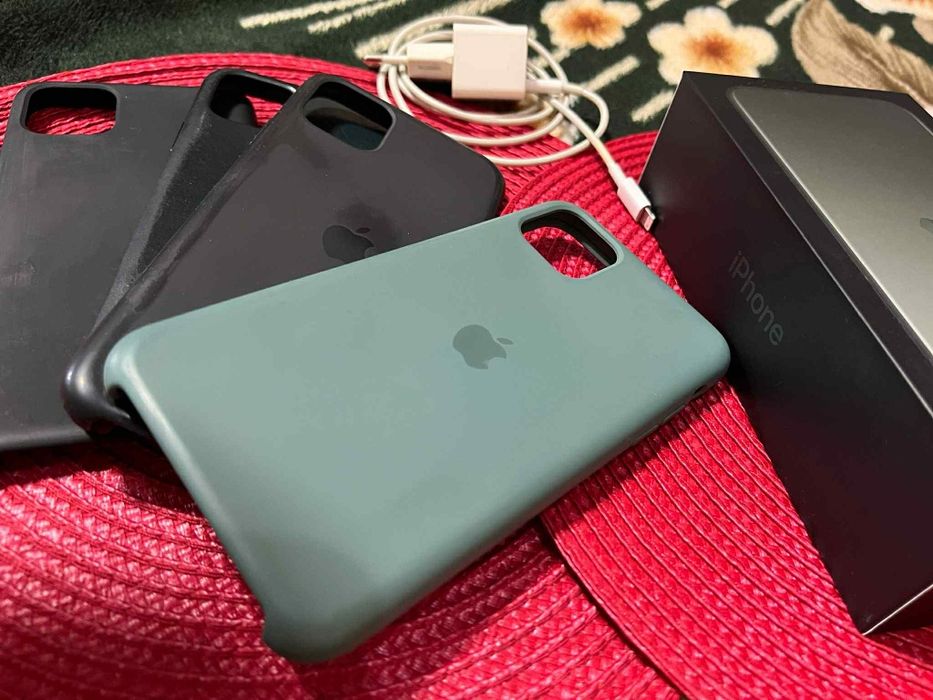 Vând iPhone 11 pro max