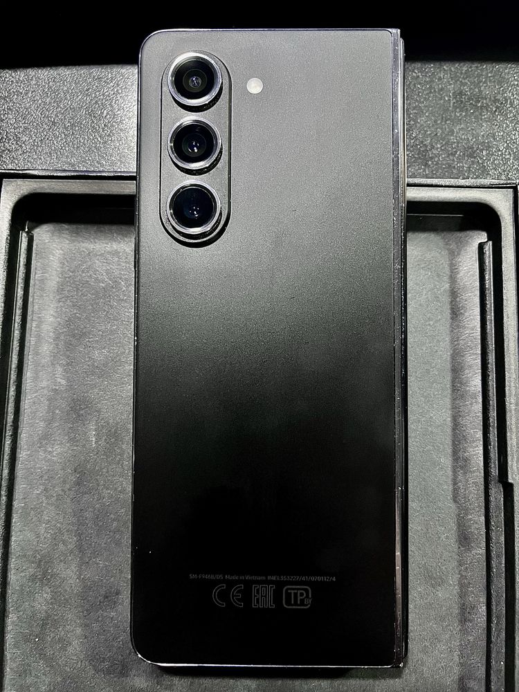 Samsung Galaxy Z Fold5
