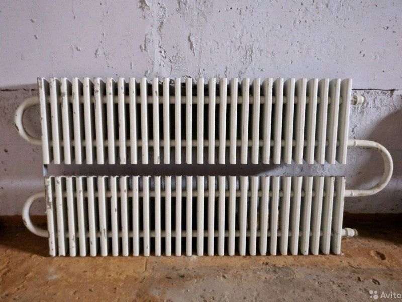 Радиатор советский стальная.