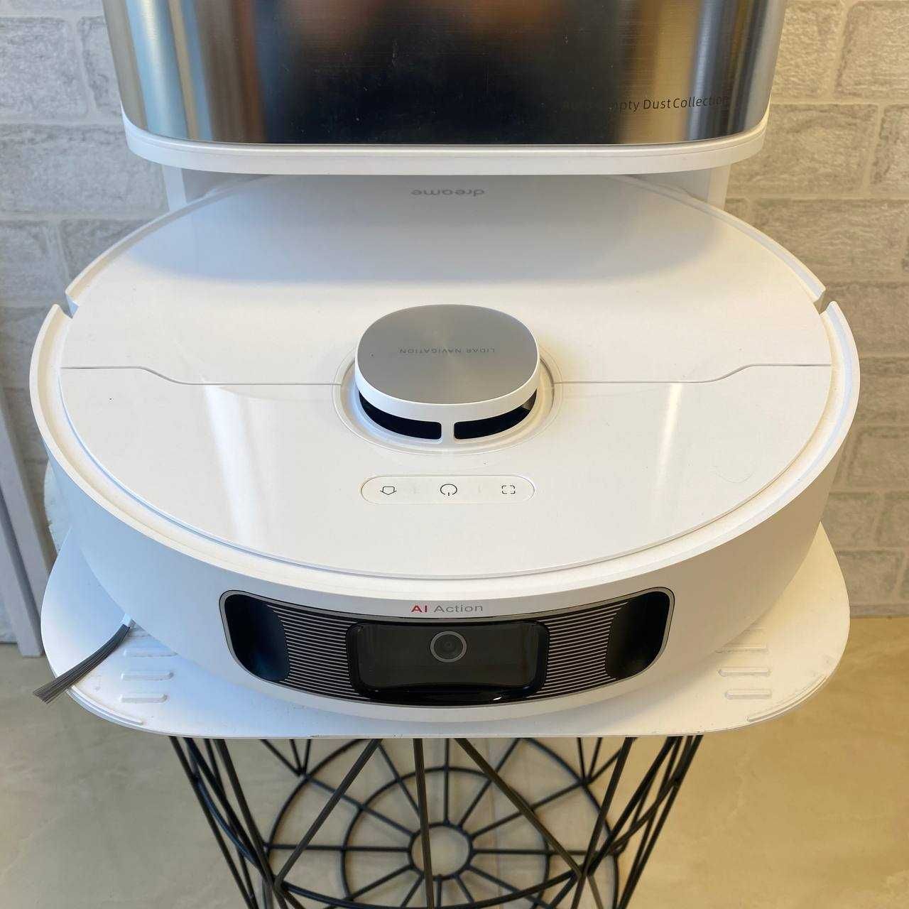Прахосмукачка робот Dreame L10s Ultra AI камера Mop Self-Clean 5300Pa