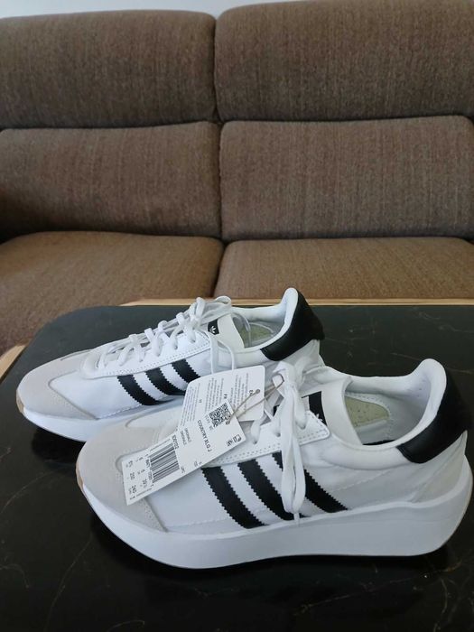 Маратонки ADIDAS 39 1/2