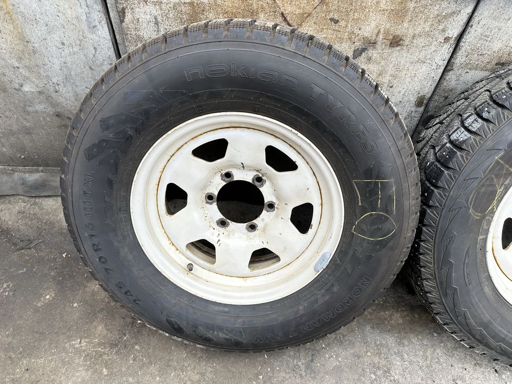 Зимни гуми с джанти за Toyota 4x4 6x139.7