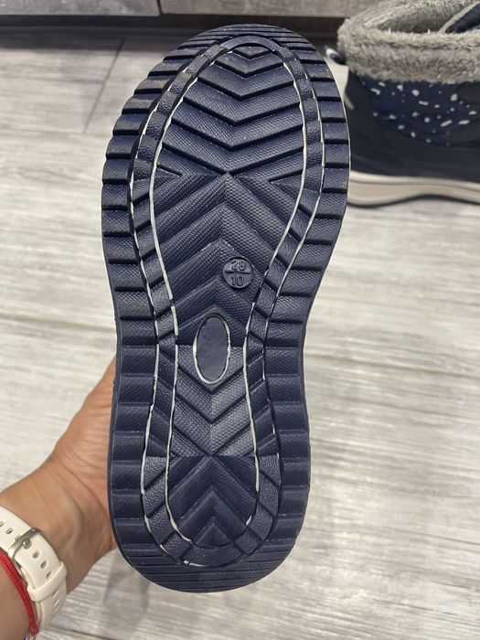 Детски ботуши. Номер 28