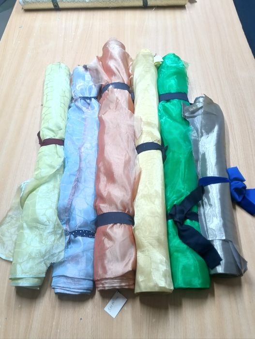 Продаем остатки разных тканей