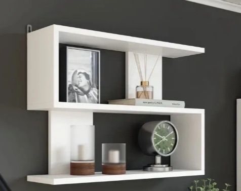 Навесная полка на стену