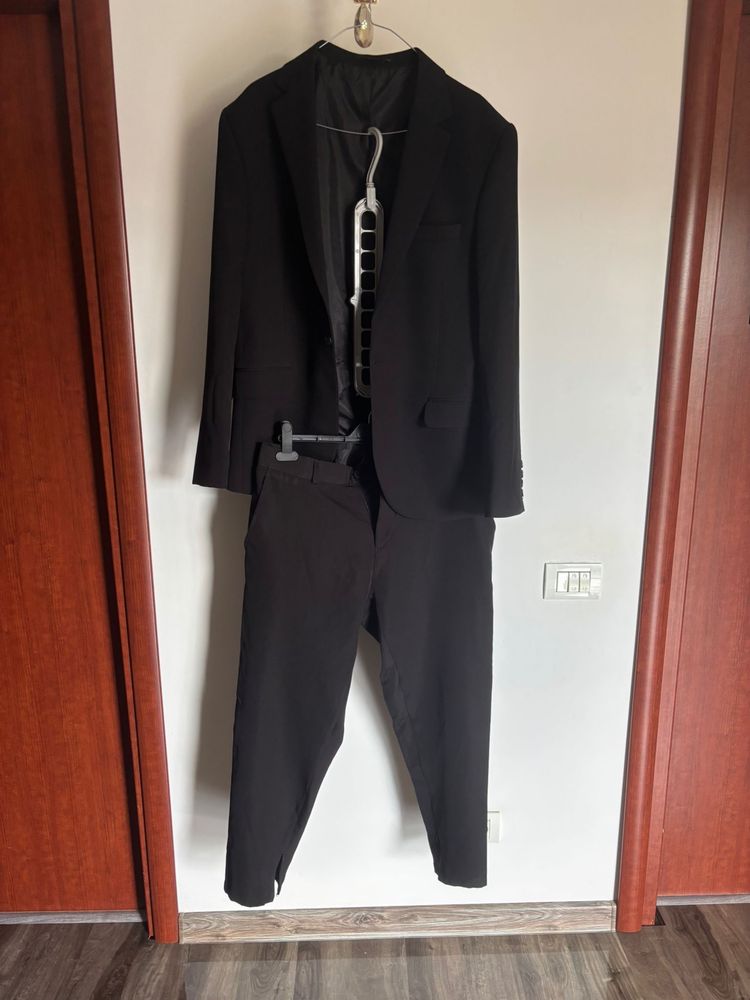 Costum Casual, purtat o singură data