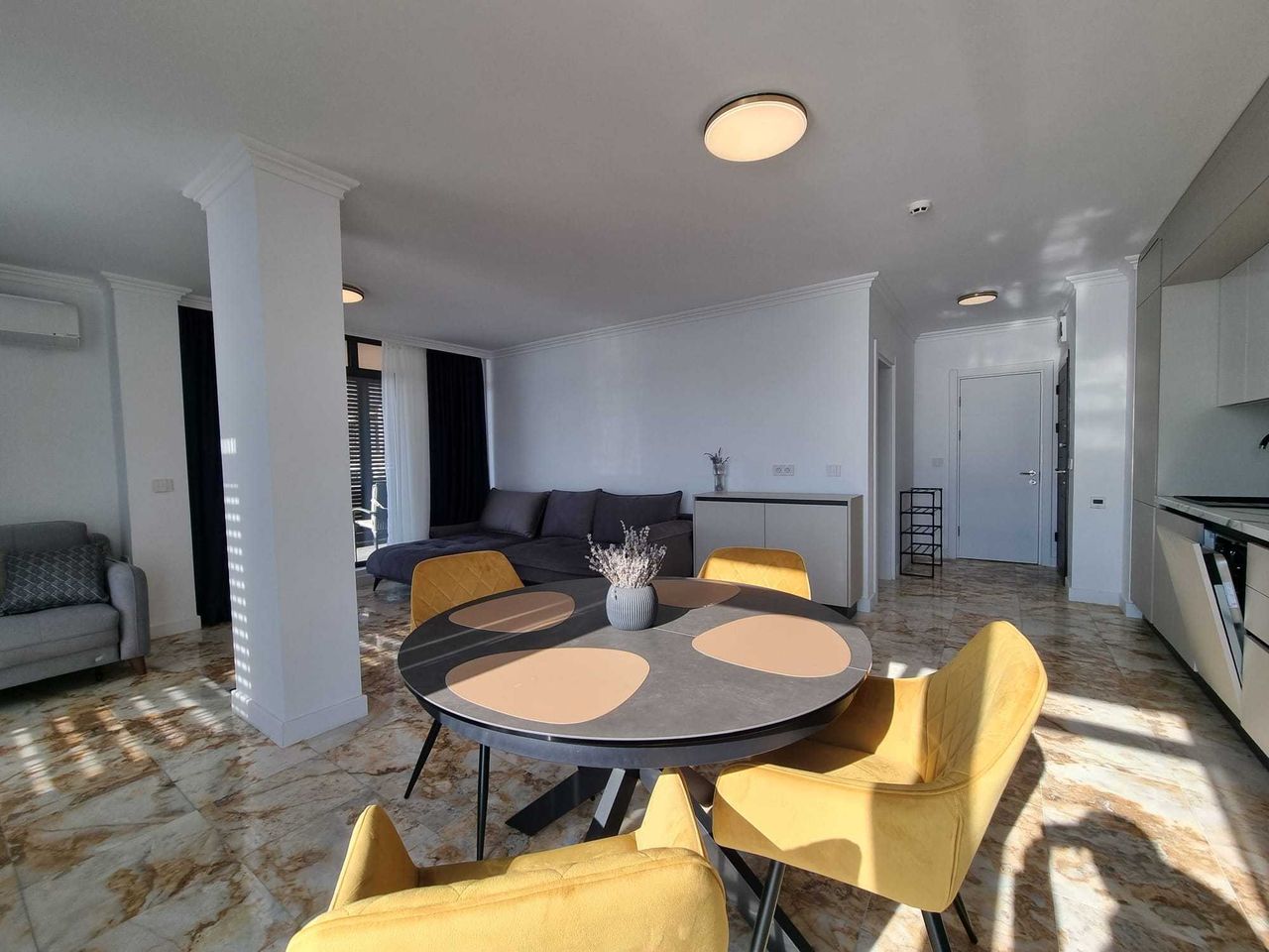 Продава се Двустаен апартамент в Свети Влас - 78 кв.м за 3526 €/кв.м - Снимка #1