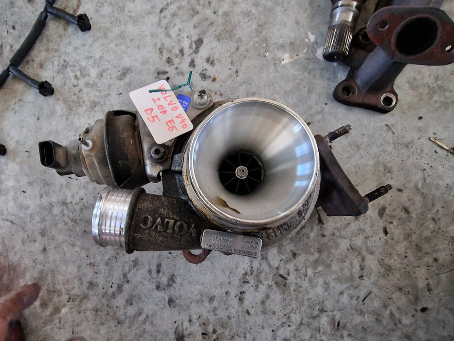 Turbo Turbina Volvo 2.0 d V40 S60 C70 C30 S40 Euro 5 cod 31312712
