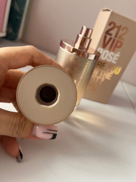 Оригинален парфюм VIP 212 Rosé