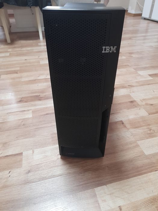 Сървър IBM xSeries 205