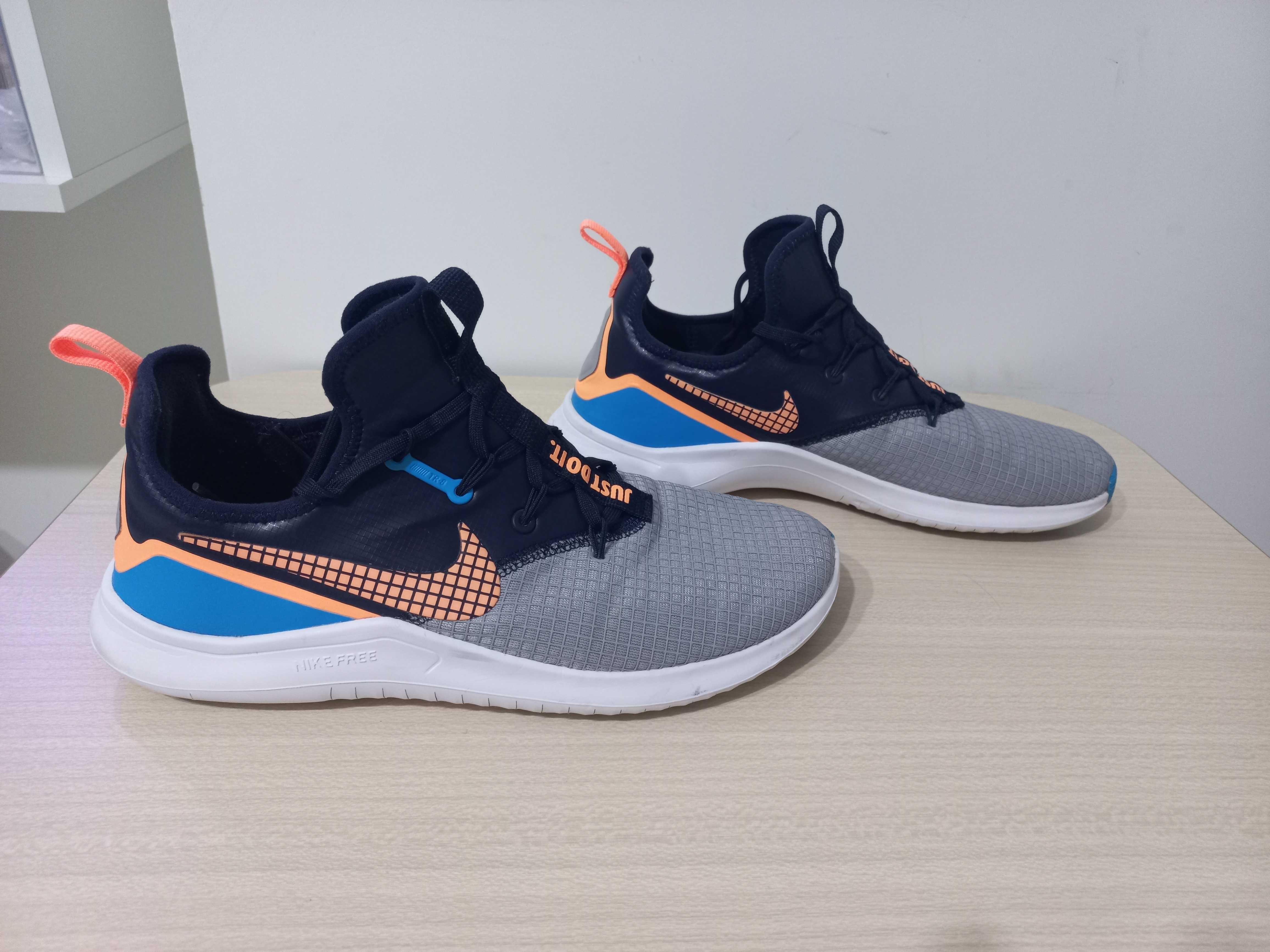 nike free tr8 100% оригинл 42 номер 27 см стелка