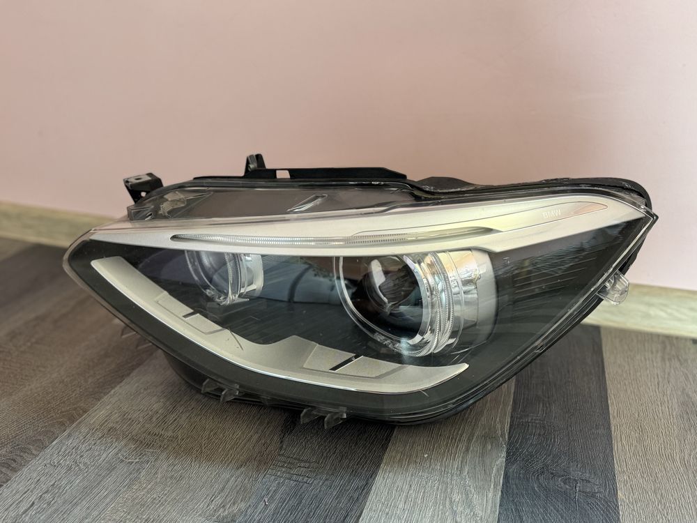 Ляв Фар за BMW F20,21 Перфектен.