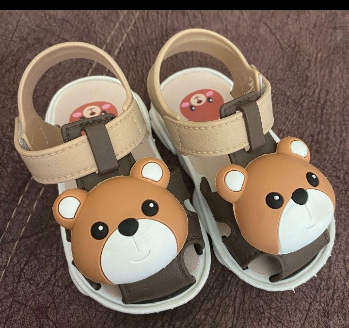 Сандалики новые. Возможна доставка